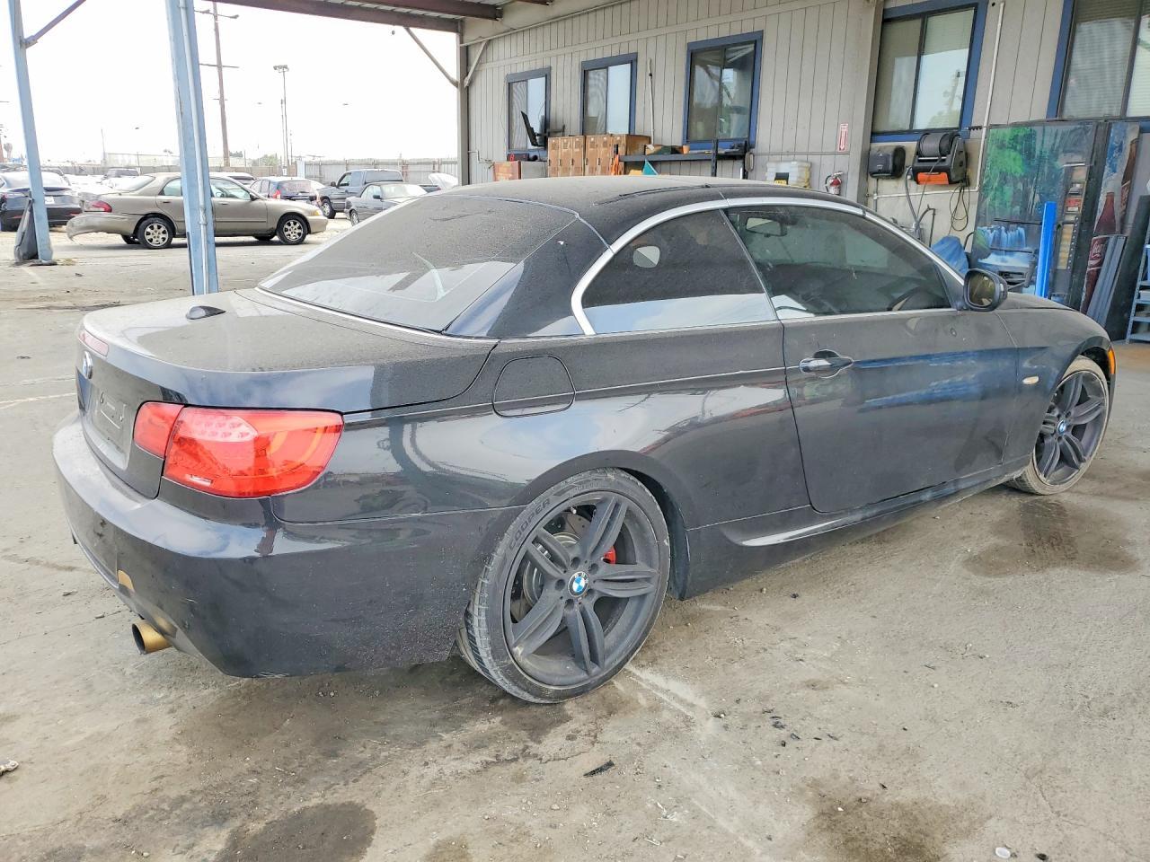 2011 BMW 335 I - Фото 3