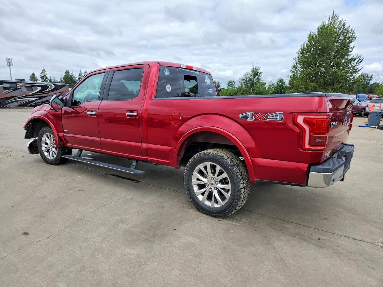 2015 Ford F150 Supercrew - Фото 2