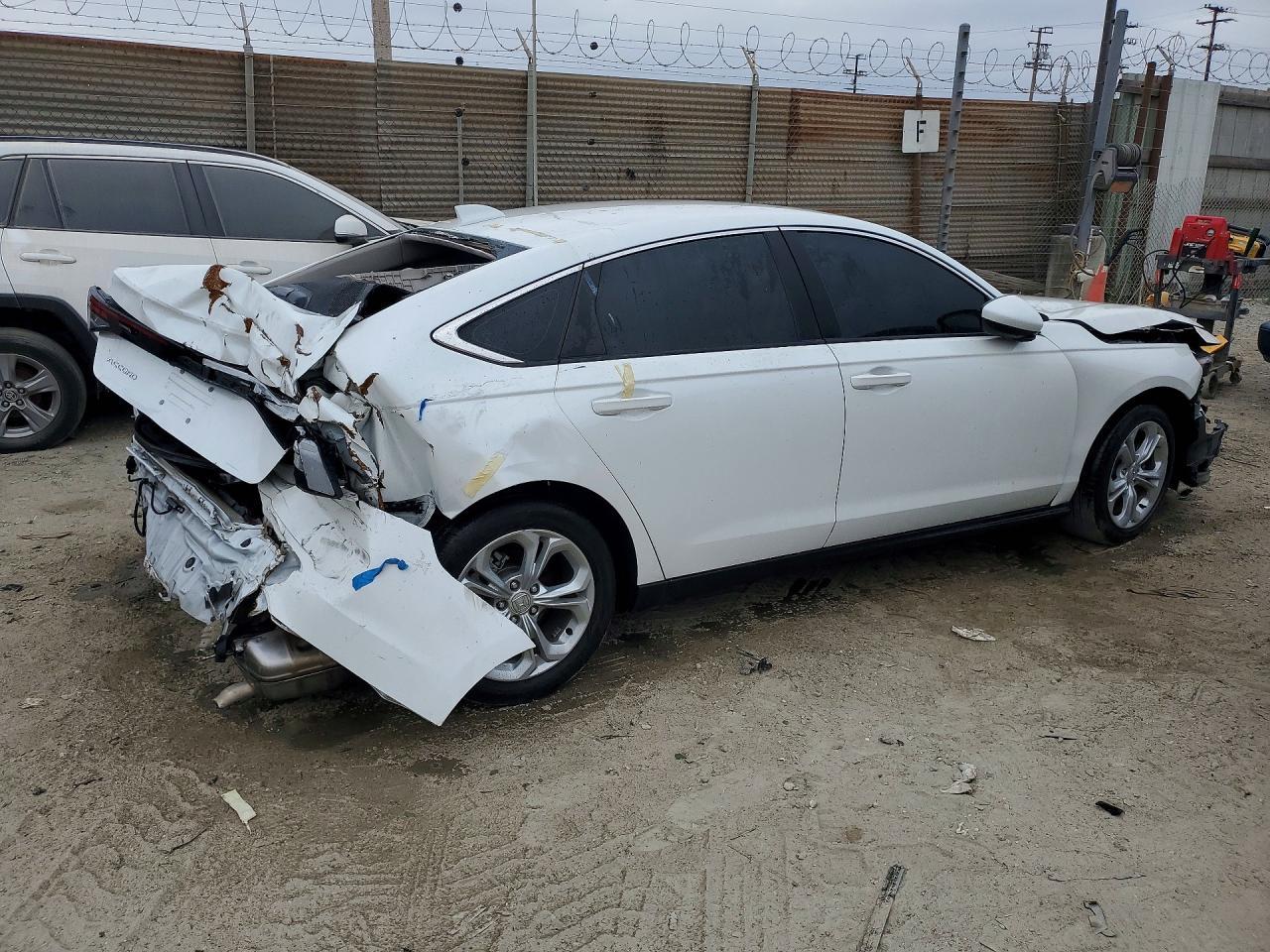 2023 Honda Accord Lx - Фото 3