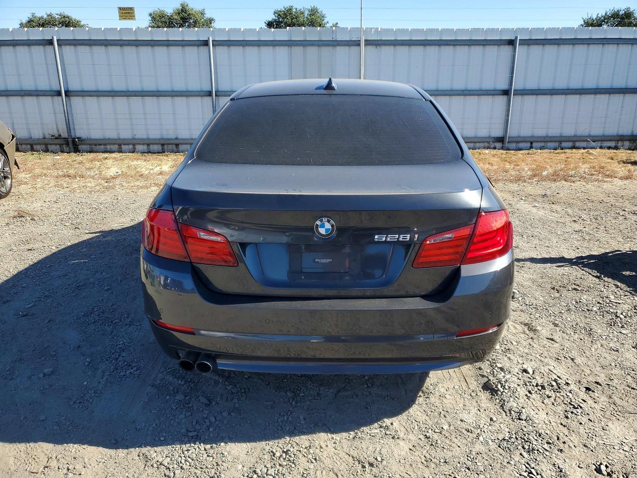 2012 BMW 528 I - Image 6