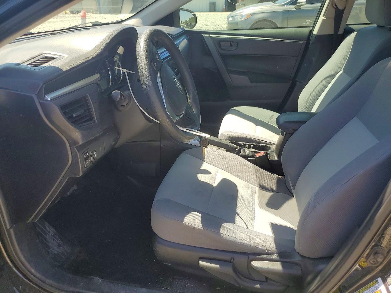 2015 Toyota Corolla L - Фото 7