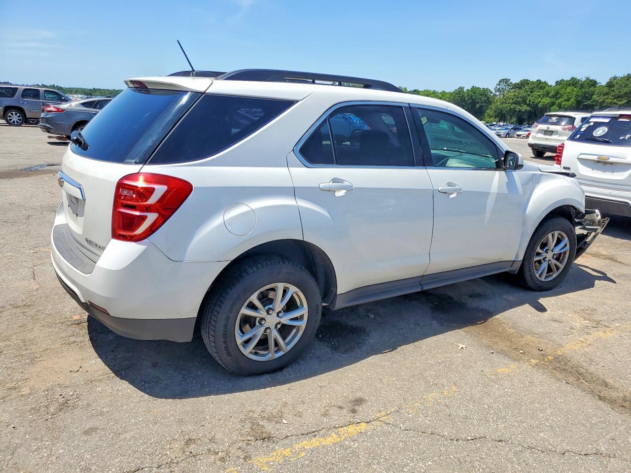 2016 Chevrolet Equinox Lt - Image 3