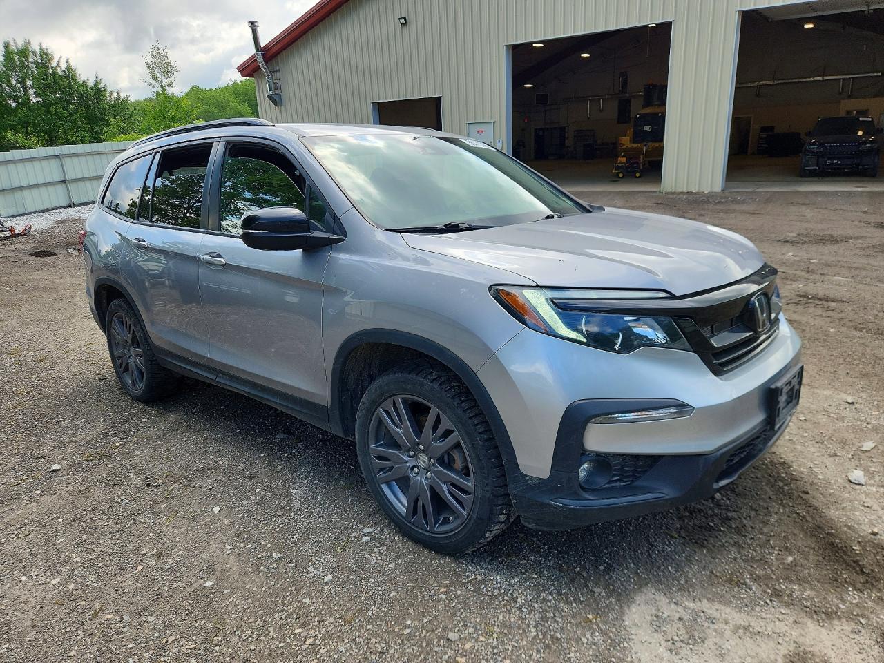 2022 Honda Pilot Sport - Image 4