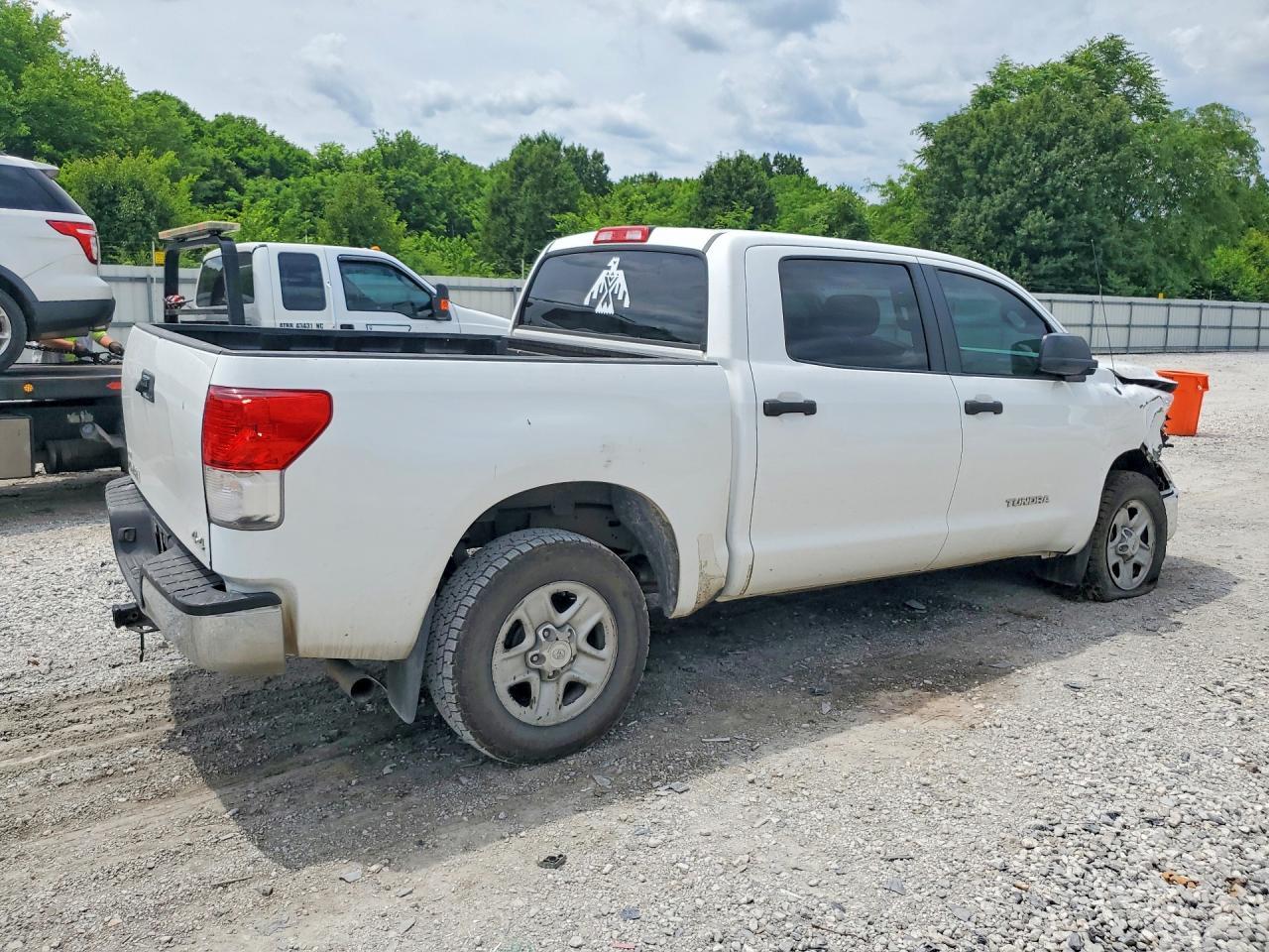 2011 Toyota Tundra Crewmax Sr5 - Image 3