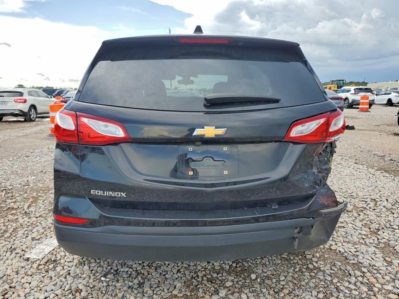 2020 Chevrolet Equinox Ls - Фото 6