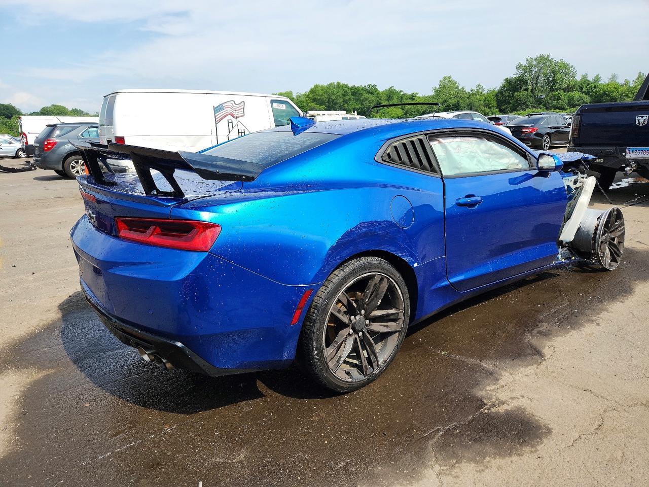 2017 Chevrolet Camaro Lt - Фото 3
