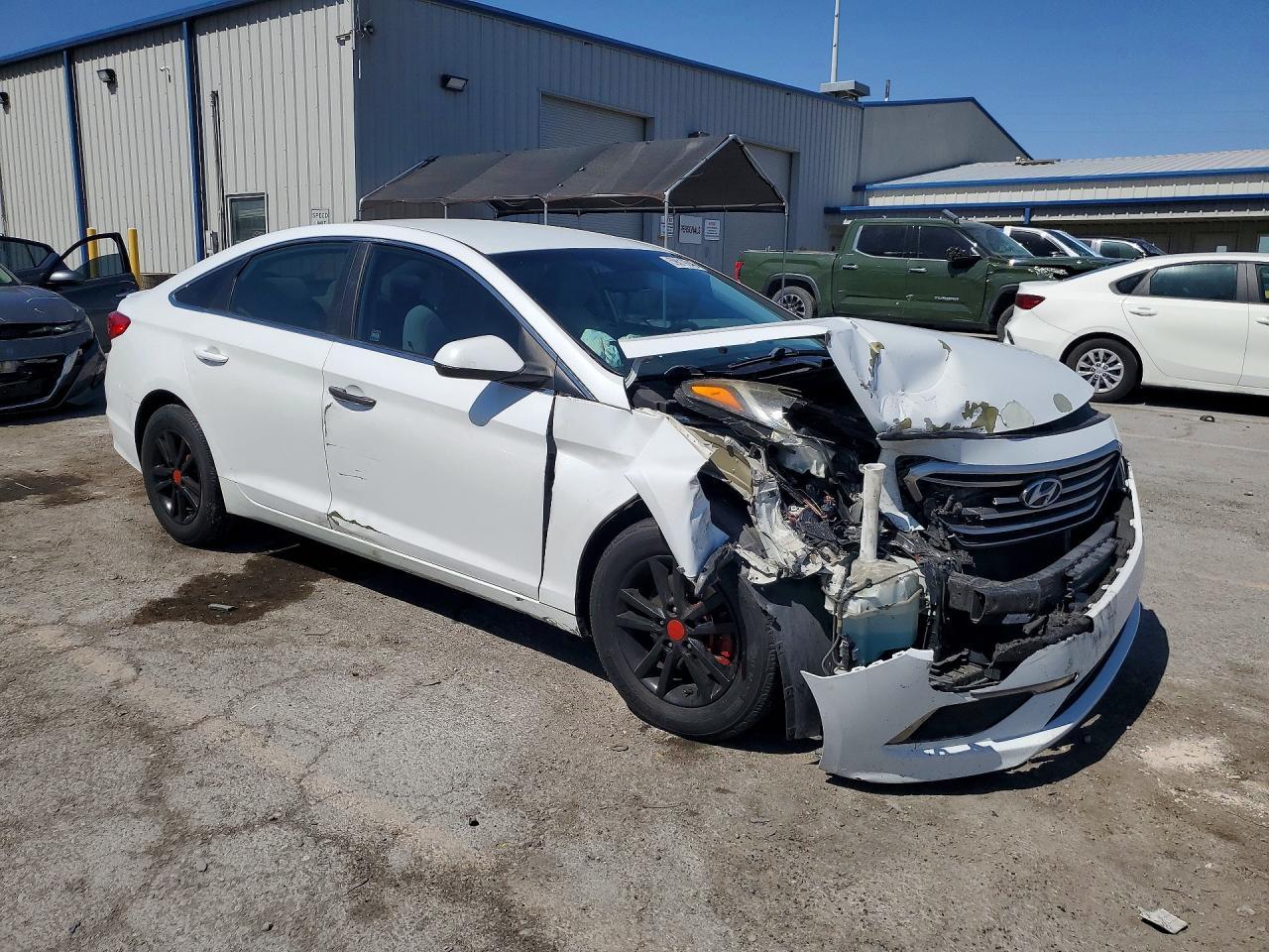 2017 Hyundai Sonata Se - Image 4