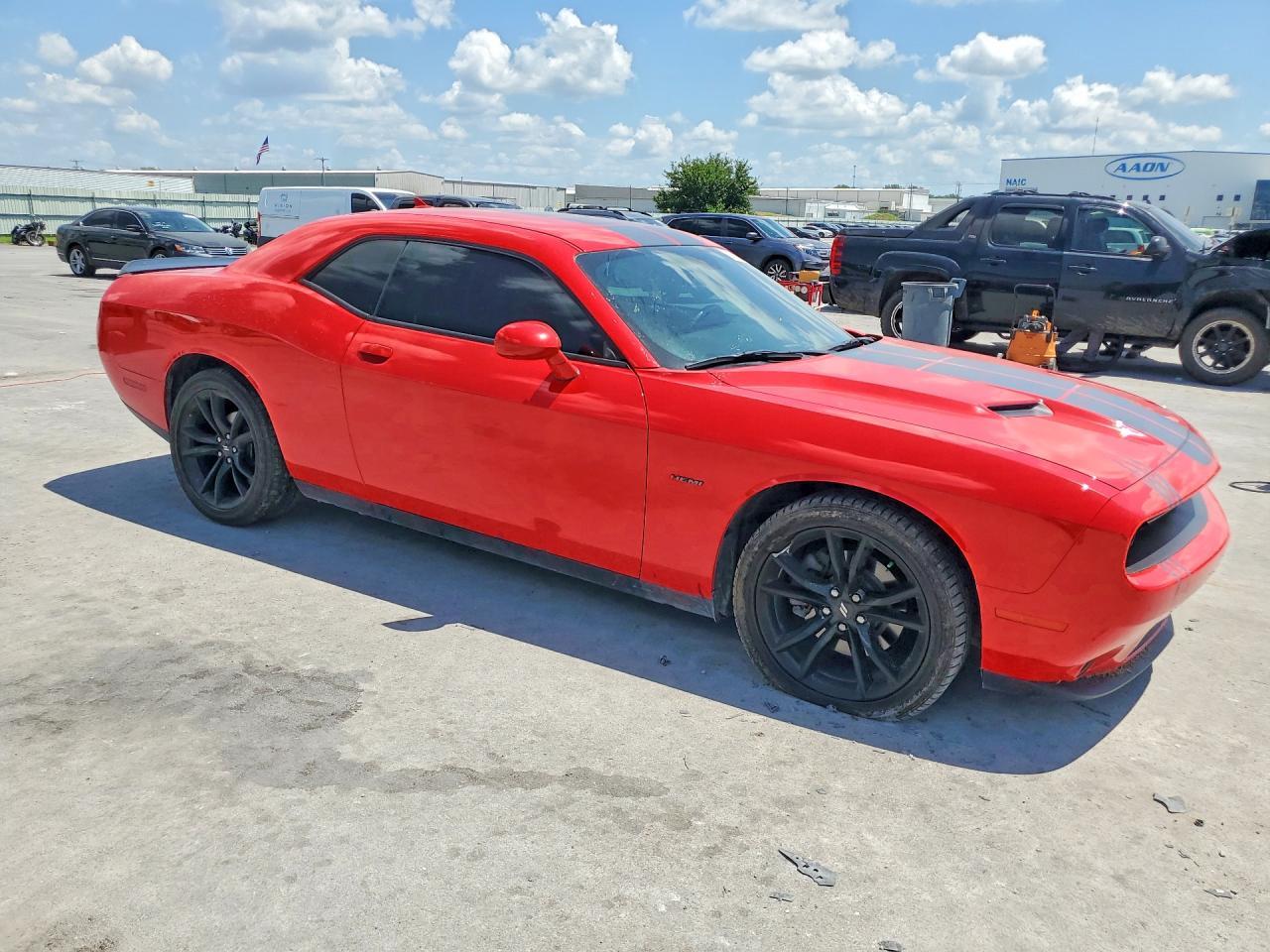 2018 Dodge Challenger R - Image 4