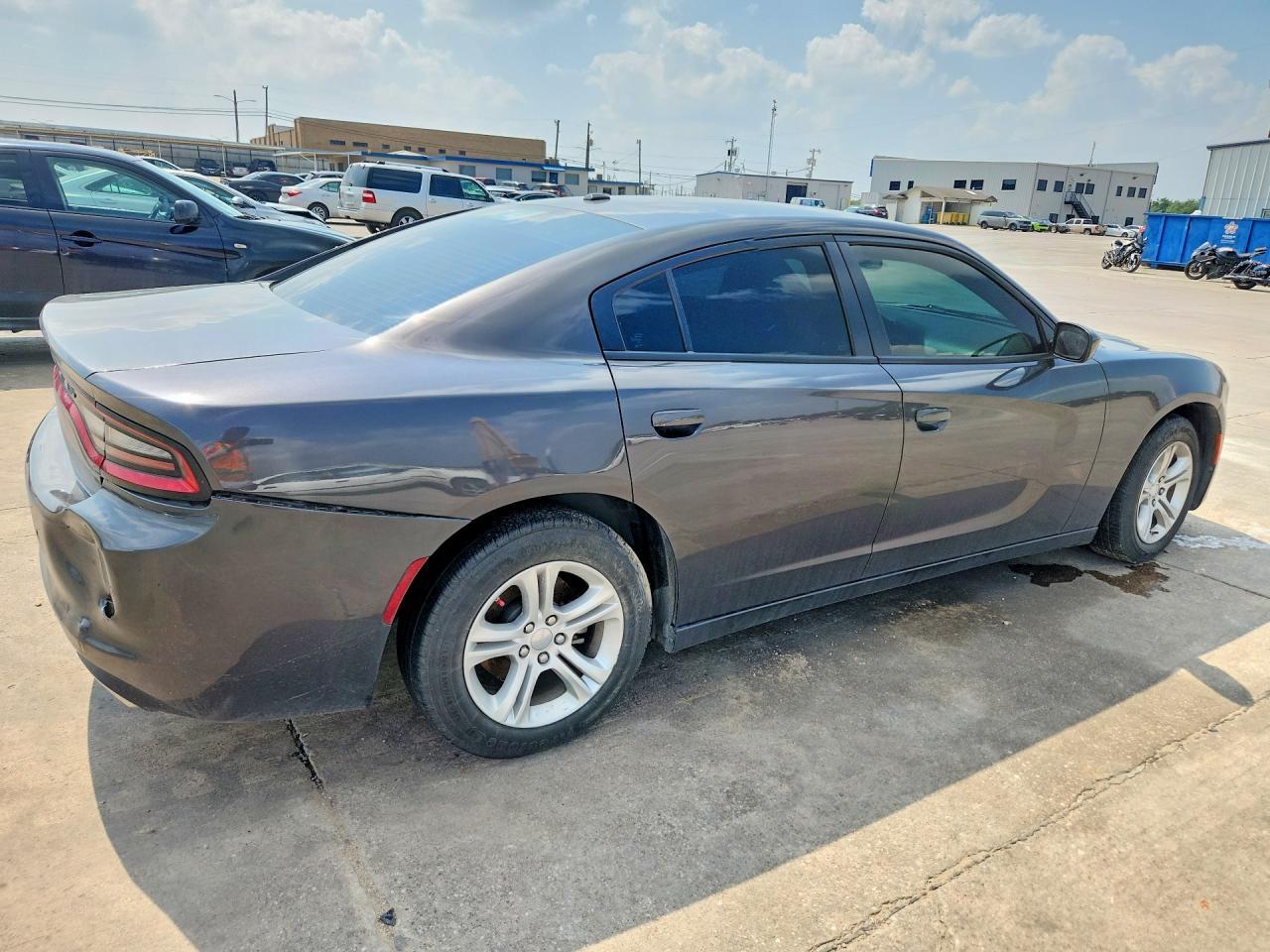 2022 Dodge Charger Sxt - Фото 3
