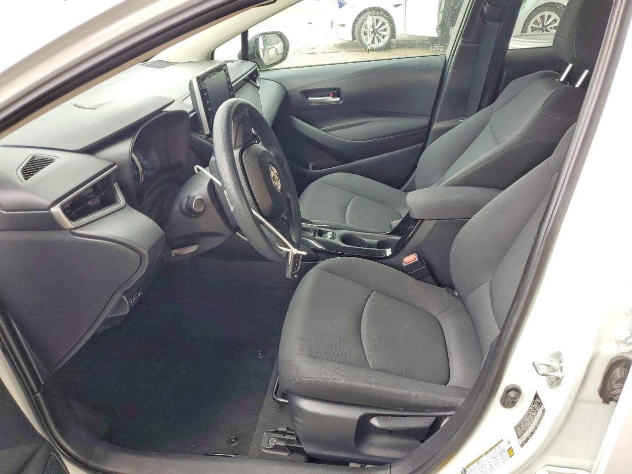 2021 Toyota Corolla Le - Image 7