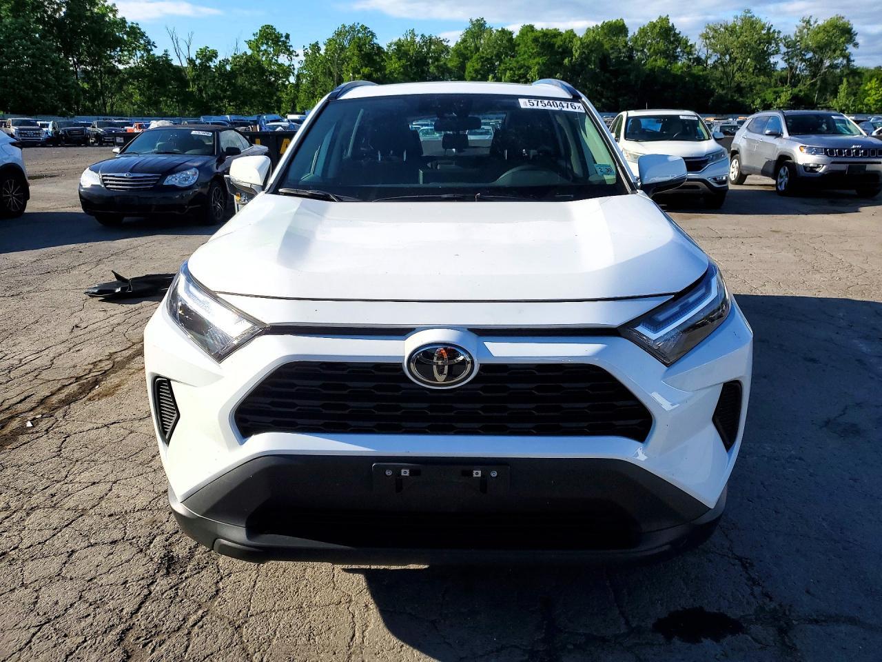 2025 Toyota Rav4 Hybrid Xle - Image 5