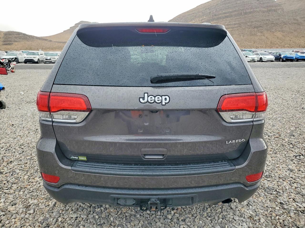 2021 Jeep Grand Cherokee Laredo - Image 6