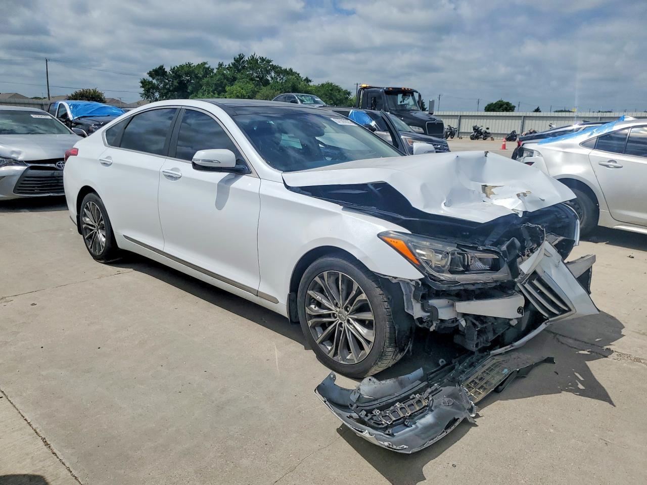 2015 Hyundai Genesis 3.8L - Фото 4