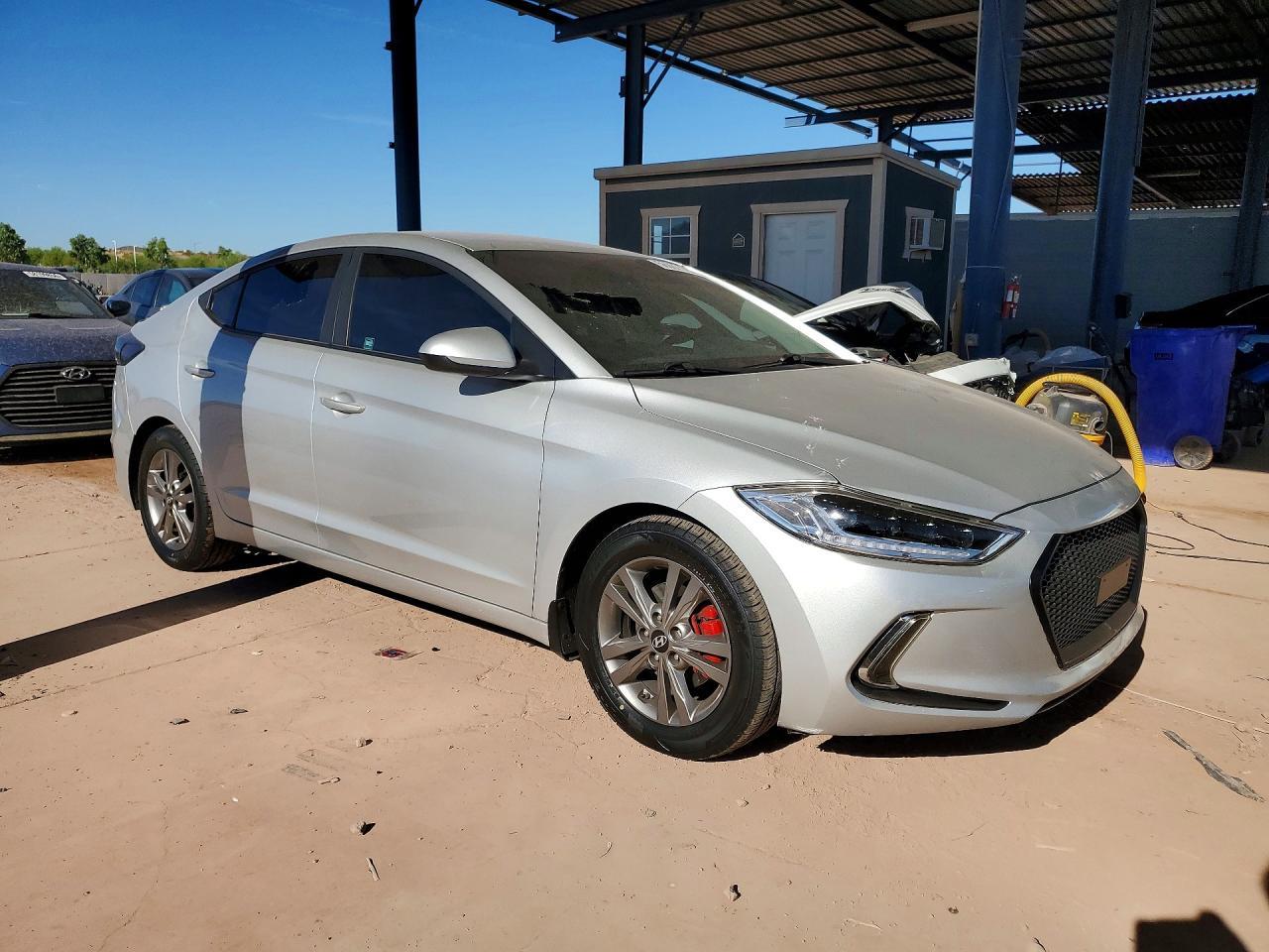 2017 Hyundai Elantra Se - Image 4