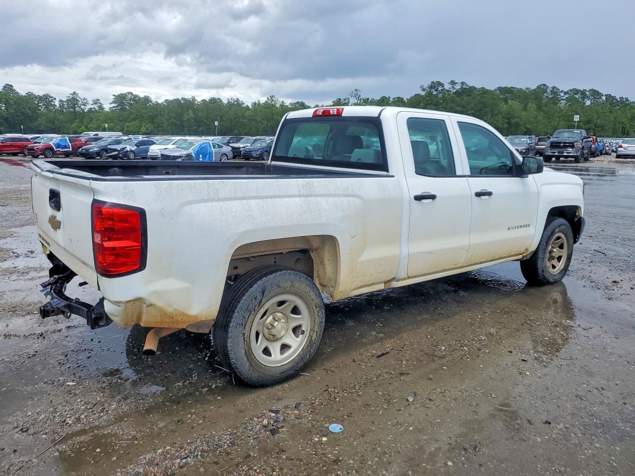 2017 Chevrolet Silverado C1500 - Фото 3