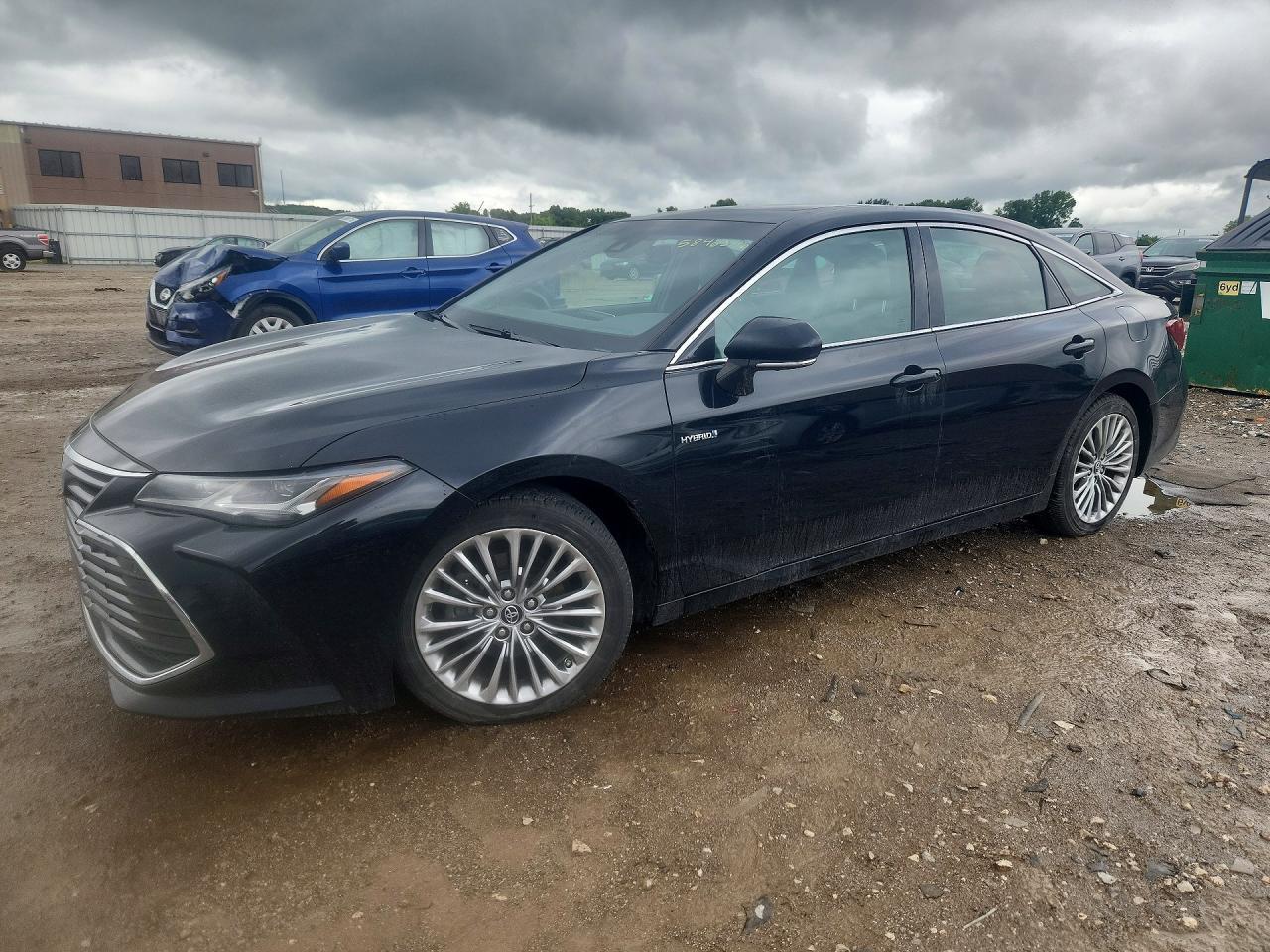 2019 Toyota Avalon Hybrid Limited