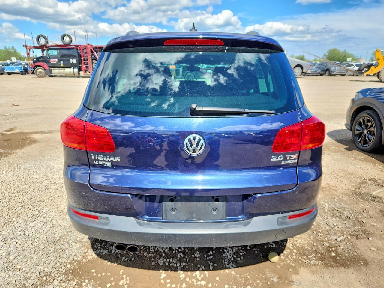2015 Volkswagen Tiguan S - Фото 6
