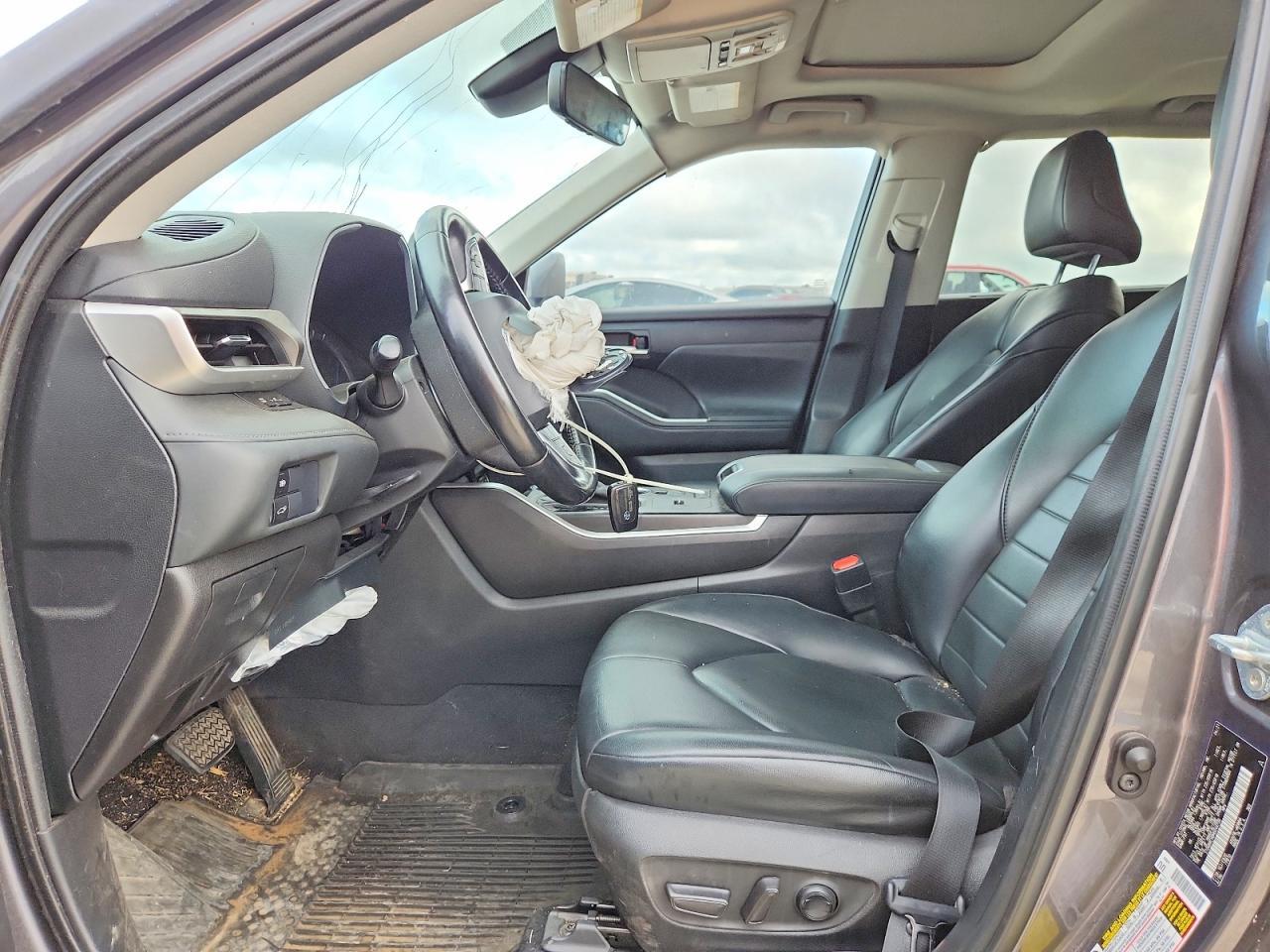 2021 Toyota Highlander Hybrid Xle - Image 7