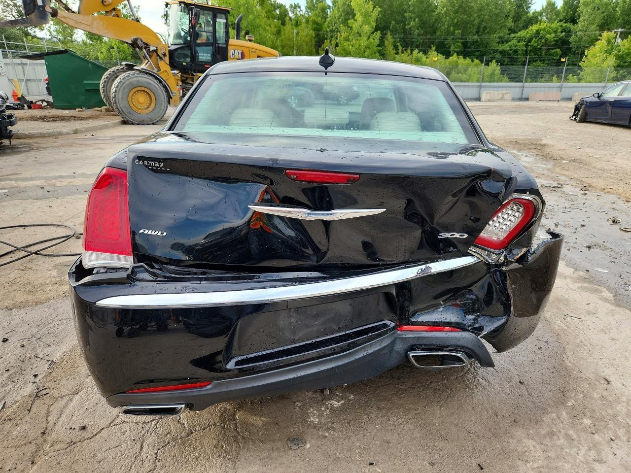 2016 Chrysler 300 Limited - Image 6