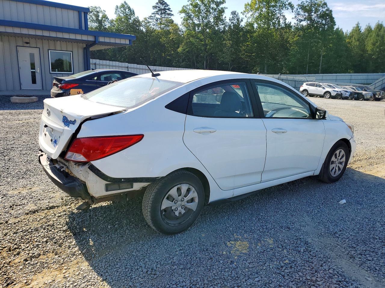 2015 Hyundai Accent Gls - Фото 3