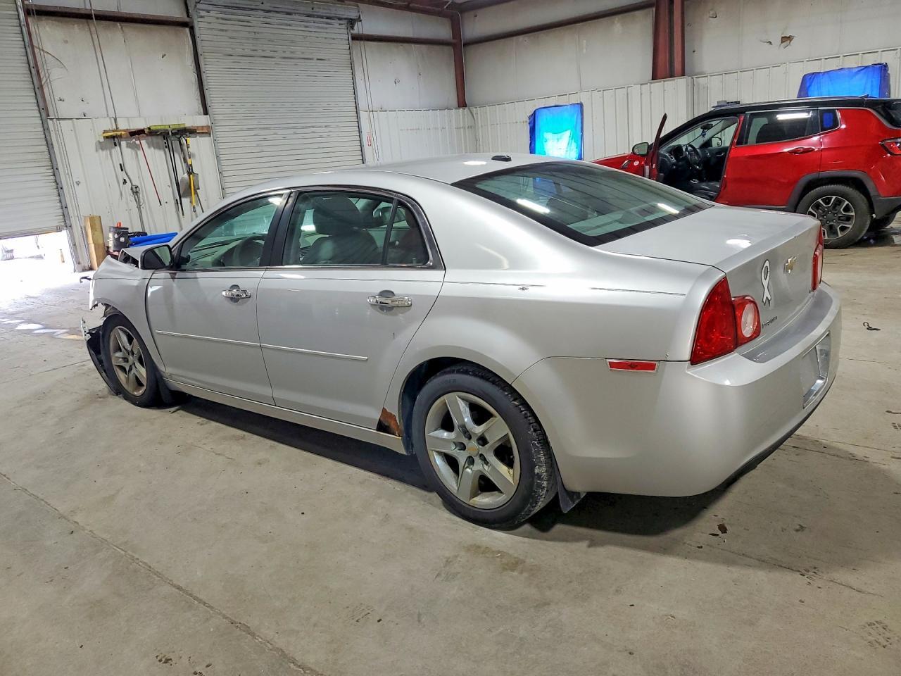 2009 Chevrolet Malibu Ls - Фото 2
