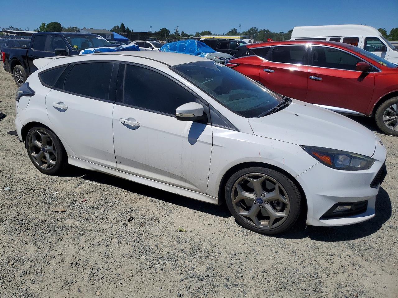 2017 Ford Focus St - Фото 4