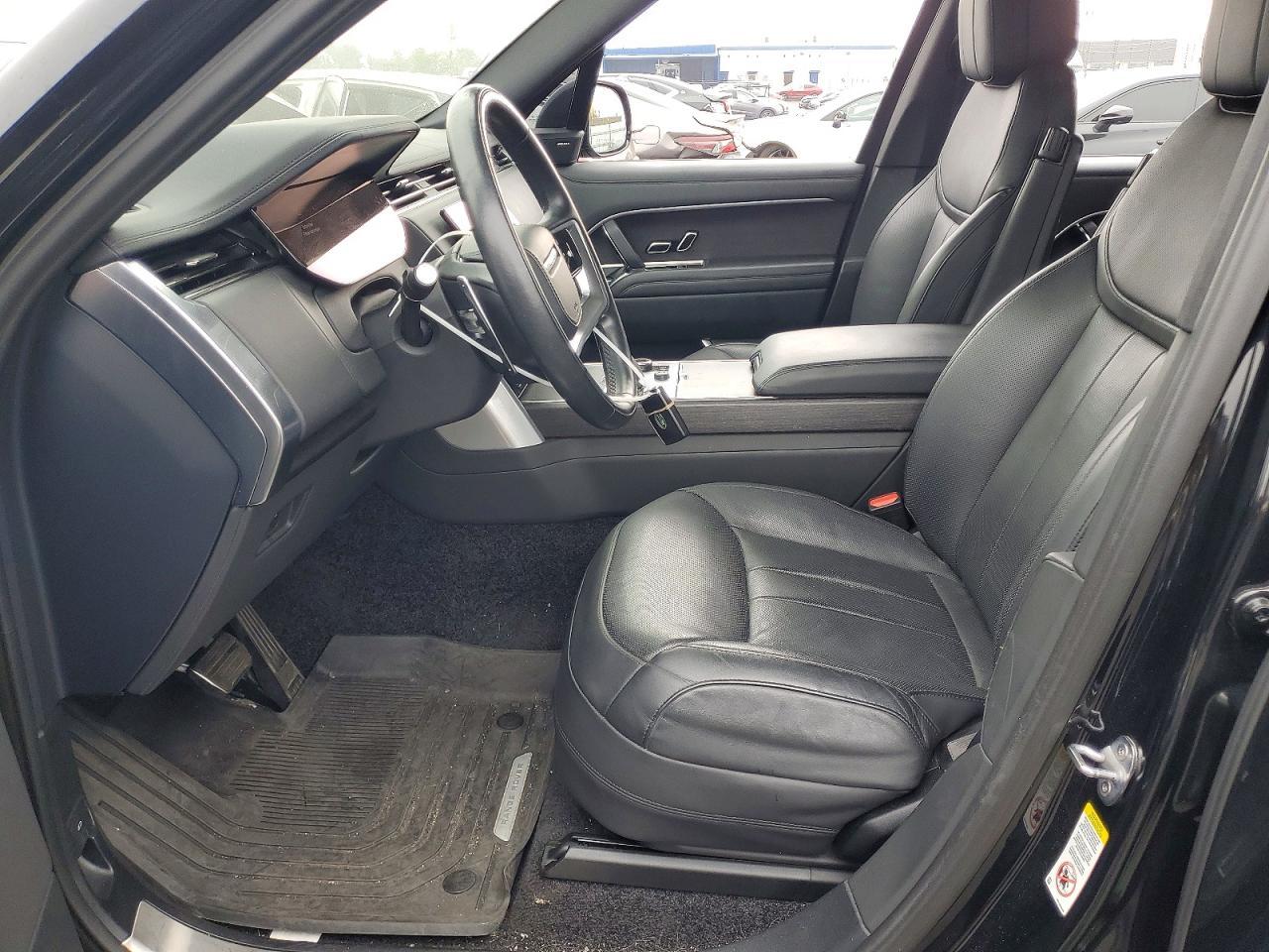 2023 Land Rover Range Rover Se - Image 7