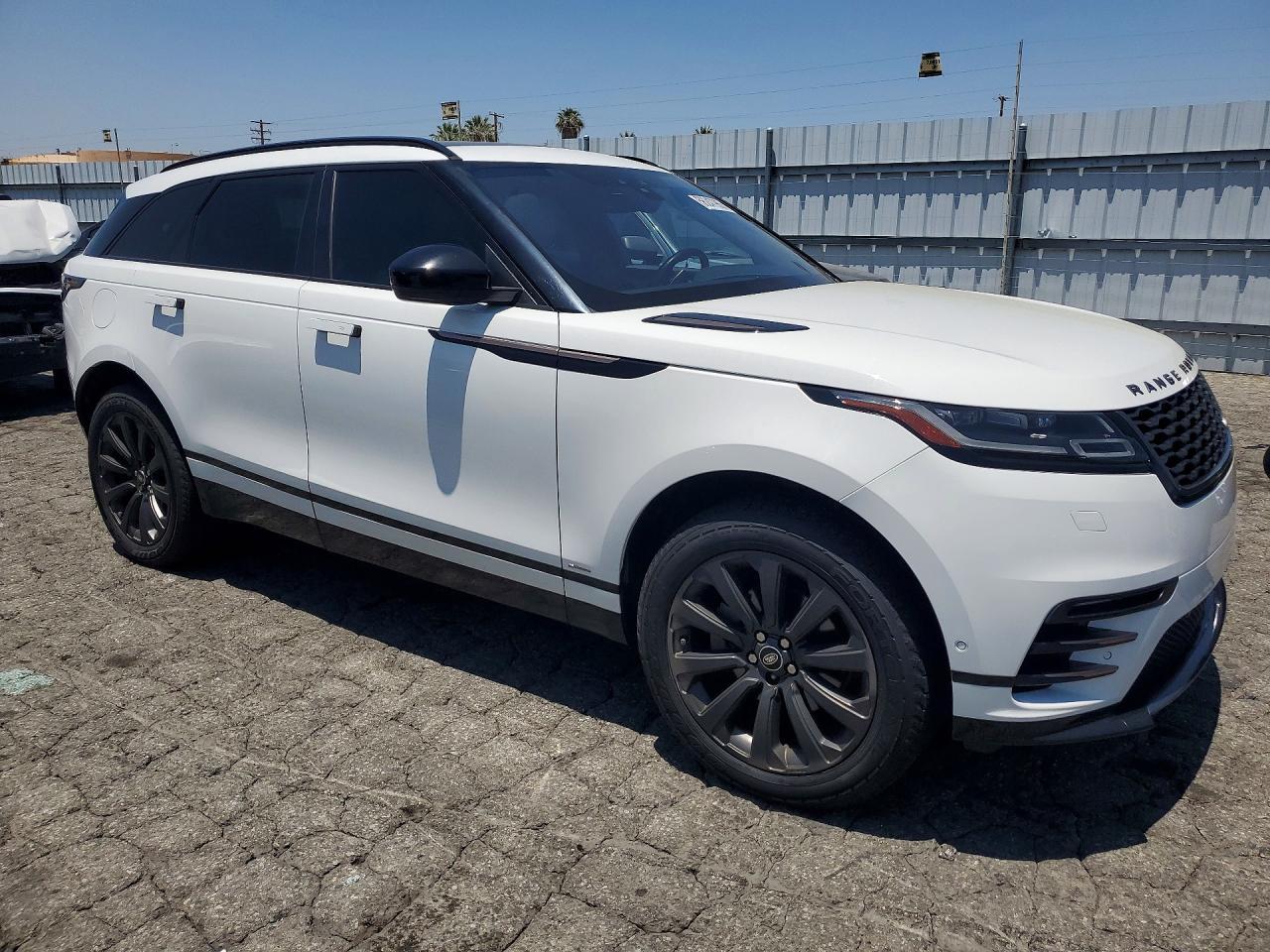 2019 Land Rover Range Rover Velar R-Dynamic Se - Image 4