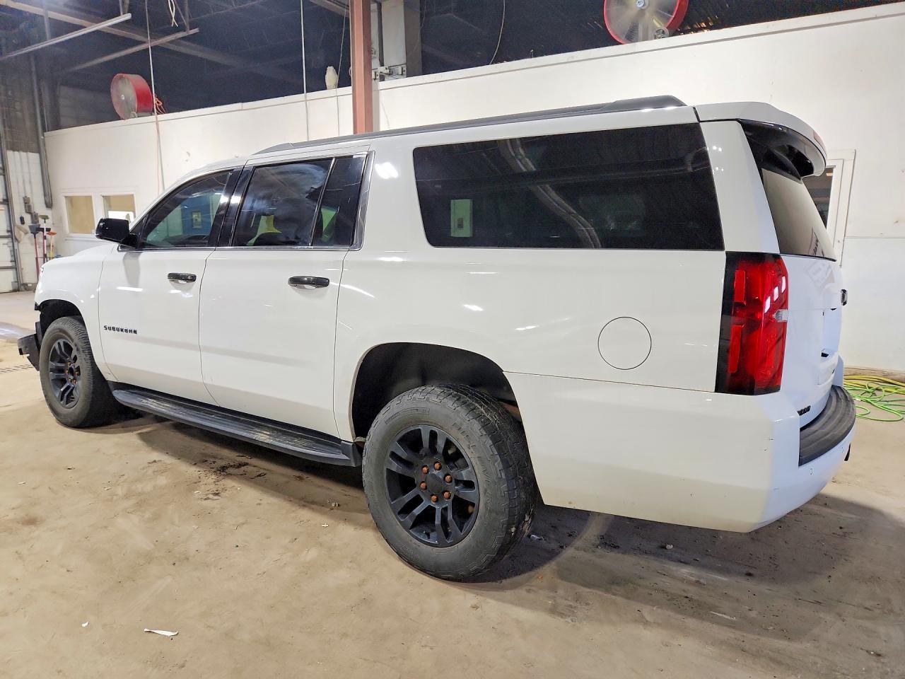 2018 Chevrolet Suburan - Image 2