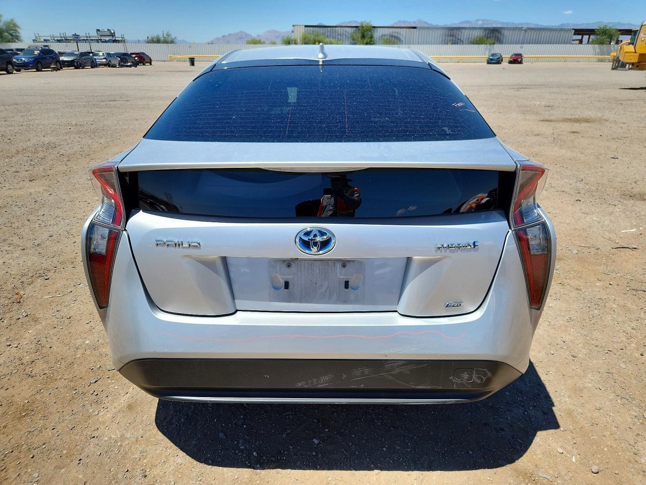 2016 Toyota Prius Two Eco - Image 6