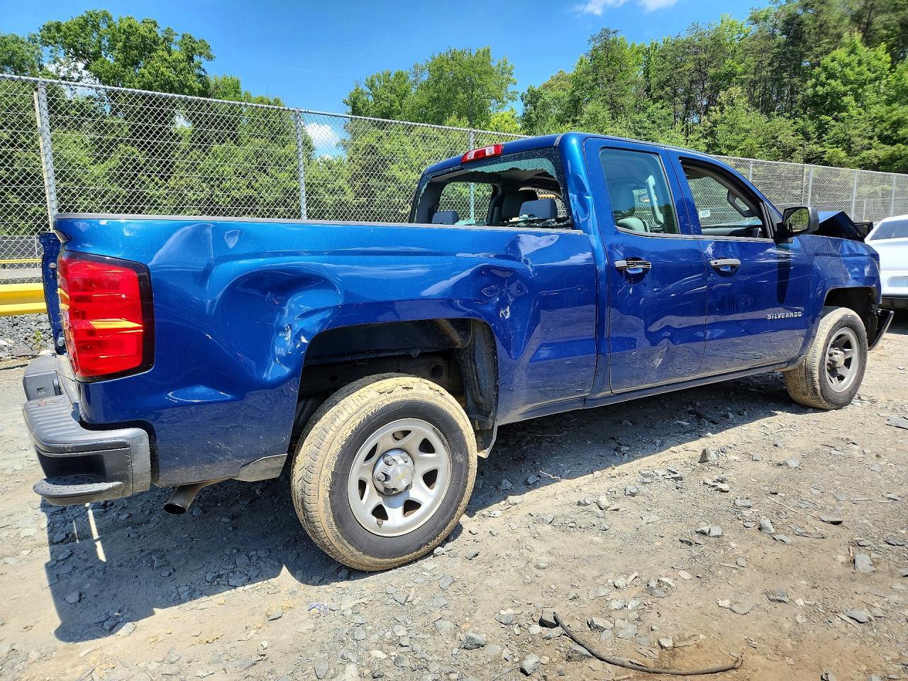 2018 Chevrolet Silverado C1500 - Image 3
