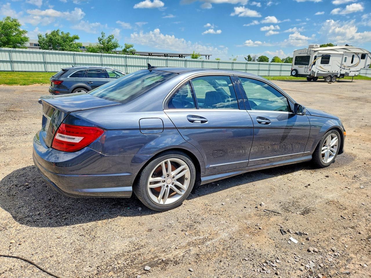 2013 Mercedes-Benz C250 - Image 3