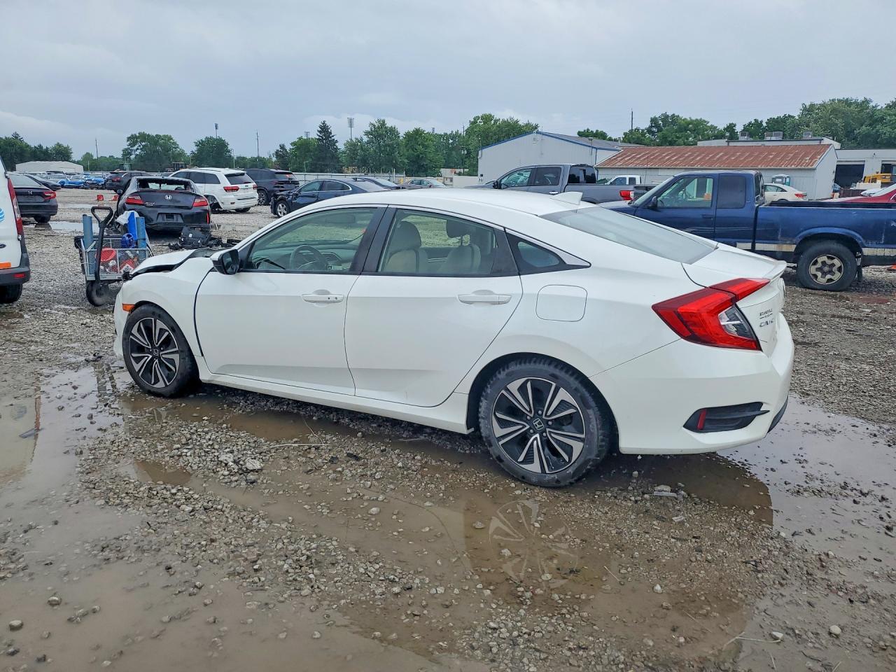 2018 Honda Civic Ex - Фото 2