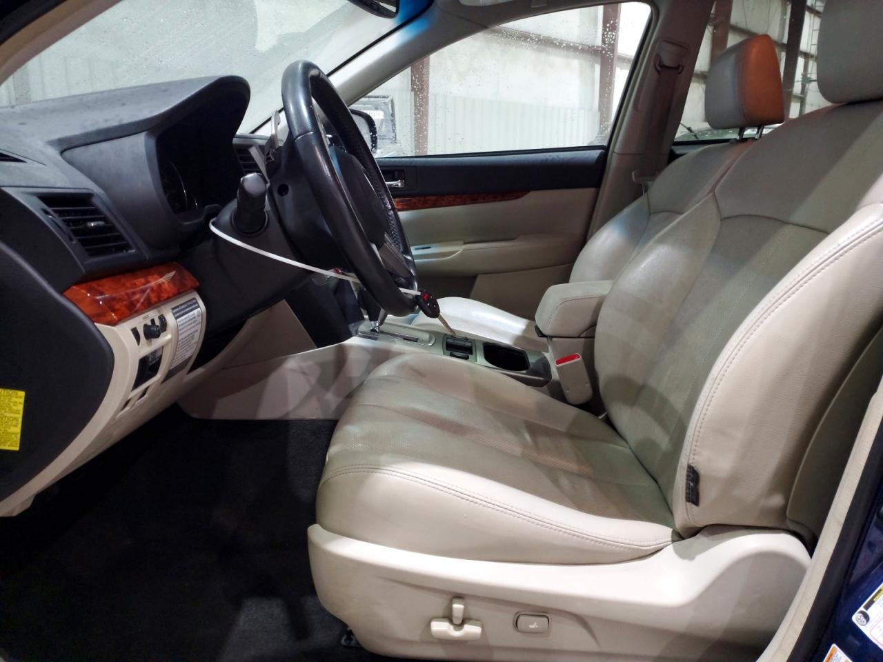 2011 Subaru Outback 3.6R Limited - Фото 7