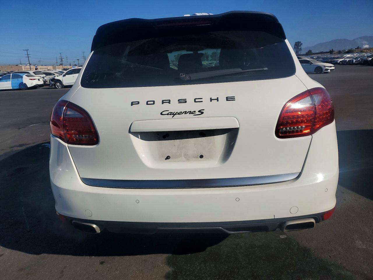 2011 Porsche Cayenne S - Фото 6