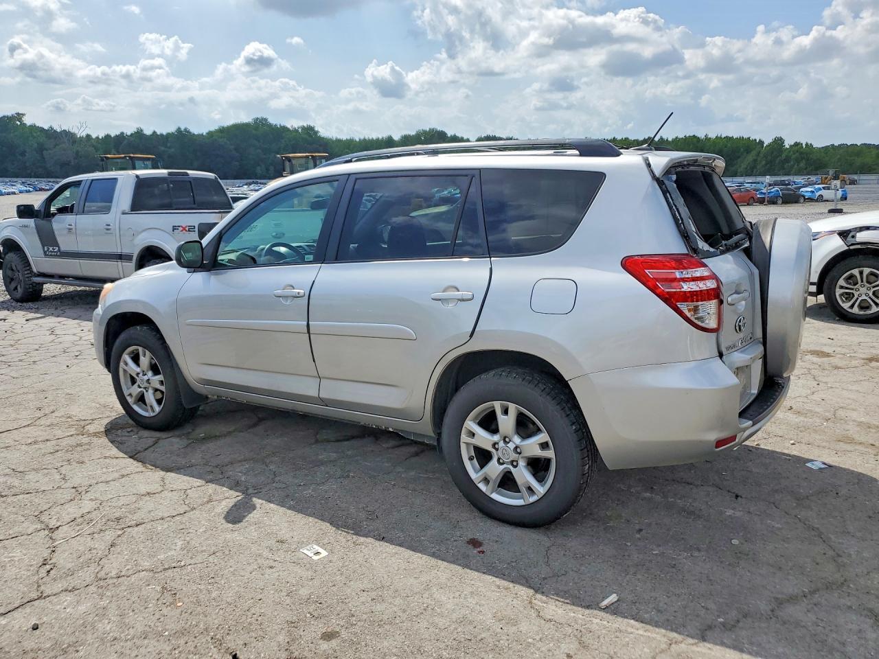2011 Toyota Rav4 Base - Image 2
