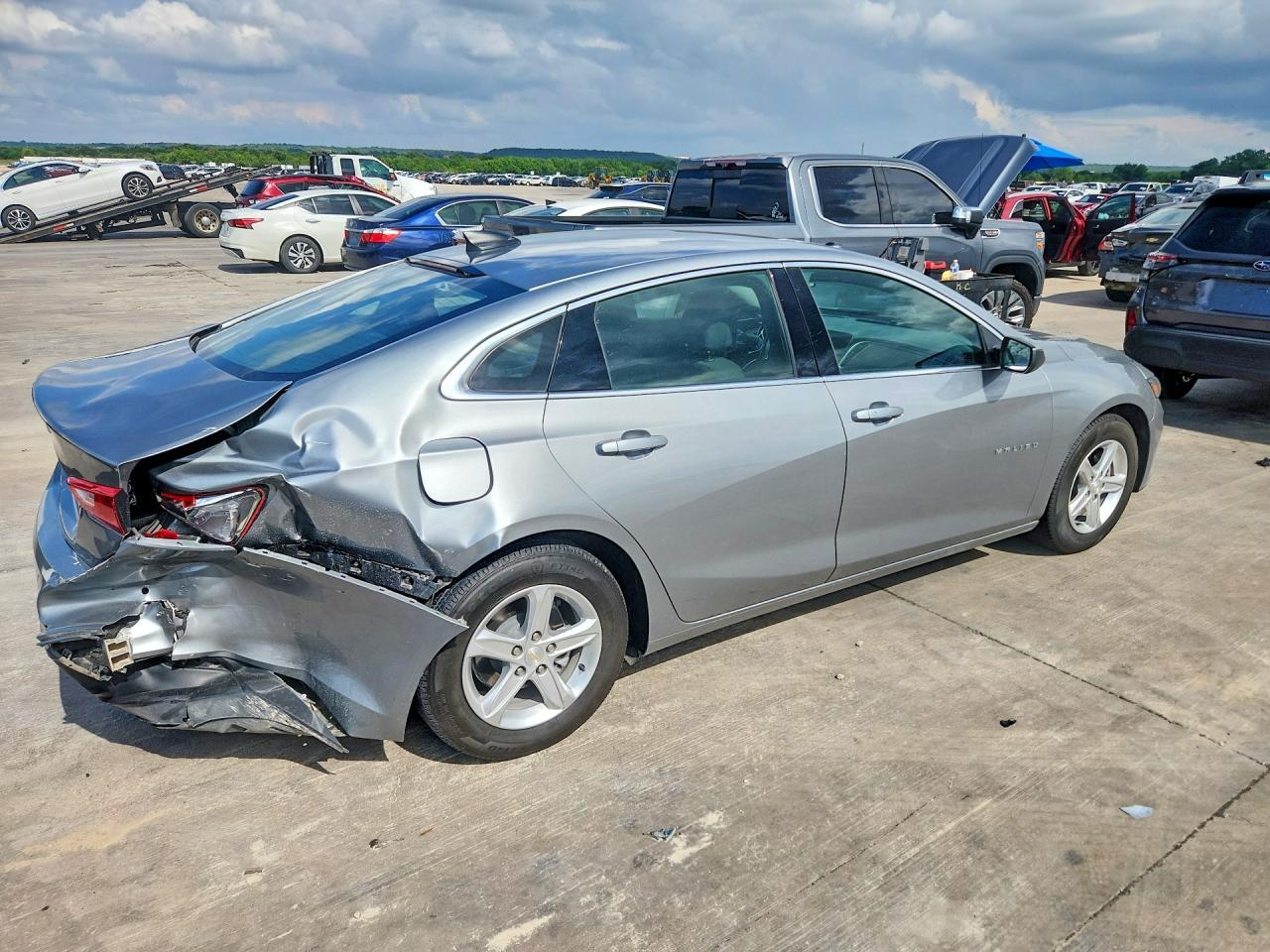 2025 Chevrolet Malibu Ls - Фото 3