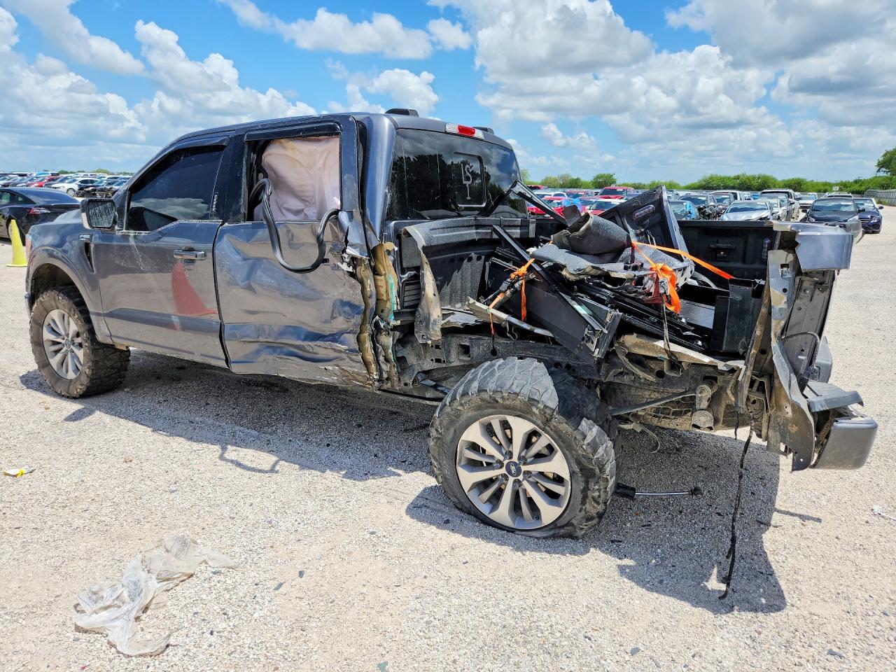 2022 Ford F150 Supercrew - Фото 2