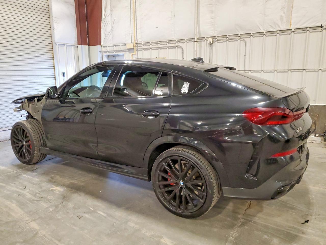 2021 BMW X6 M50I - Фото 2