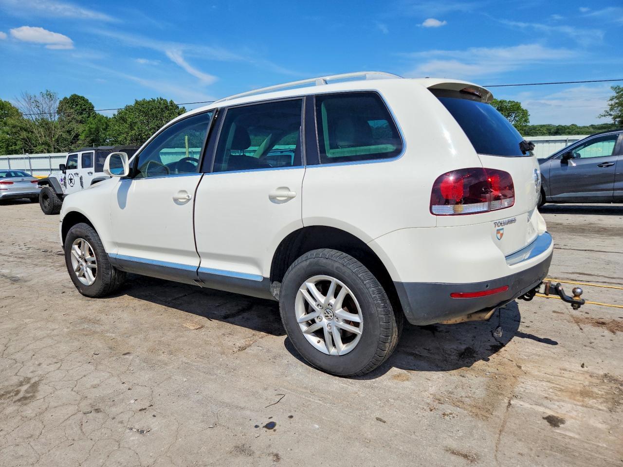 2008 Volkswagen Touareg 2 V6 - Image 2