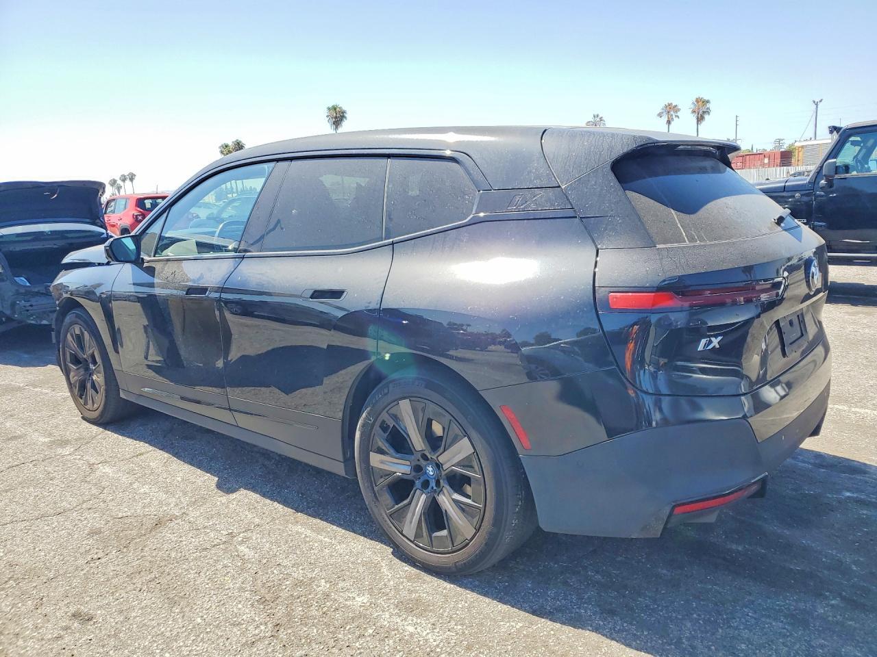 2024 BMW Ix xDrive50 - Фото 2