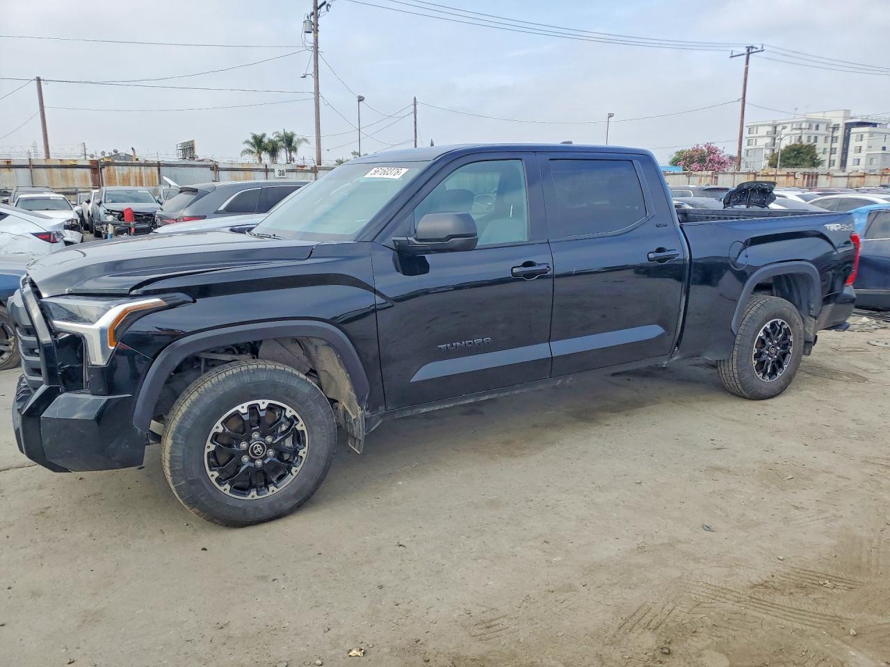 2025 Toyota Tundra Crewmax Sr5