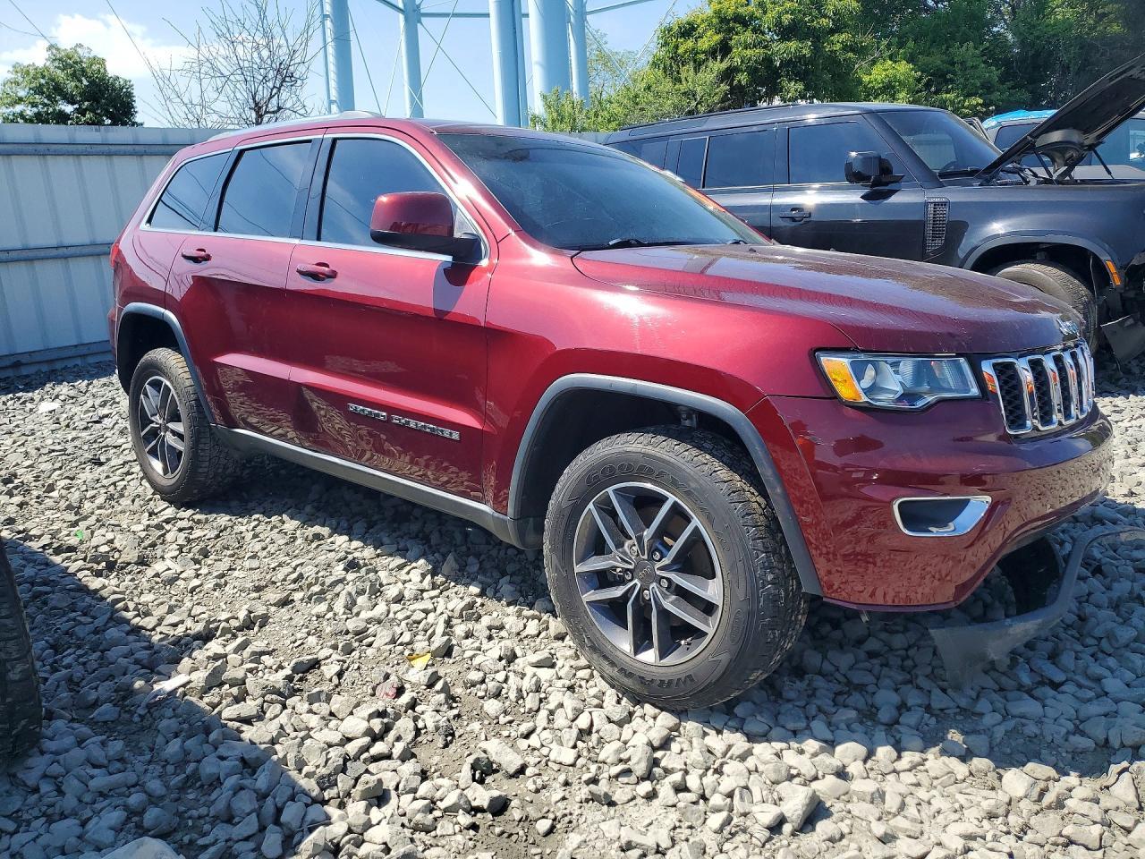 2019 Jeep Grand Cherokee Laredo - Image 4