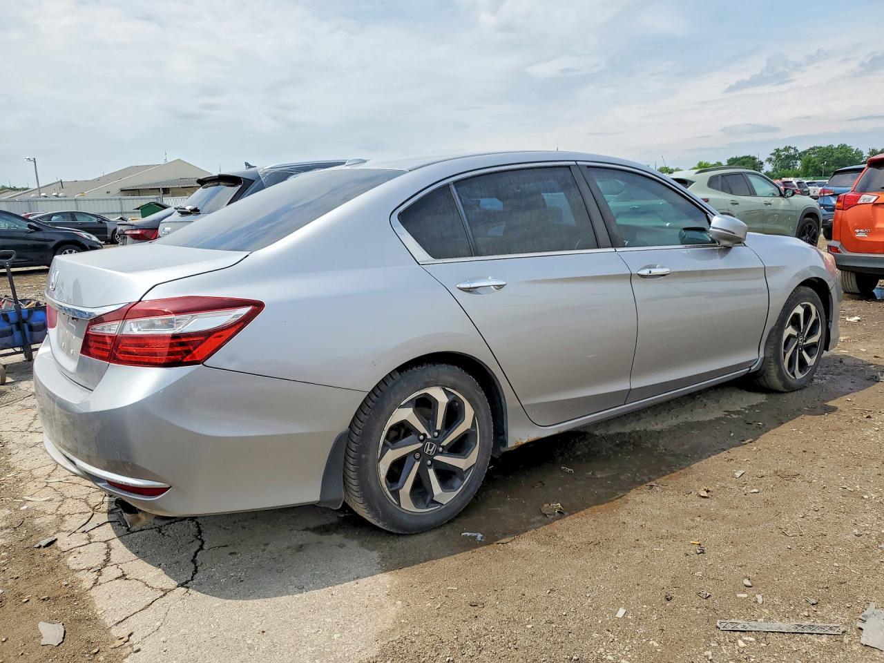 2016 Honda Accord Ex - Фото 3