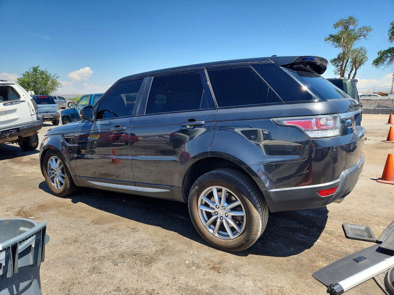 2016 Land Rover Range Rover Sport Se - Image 2