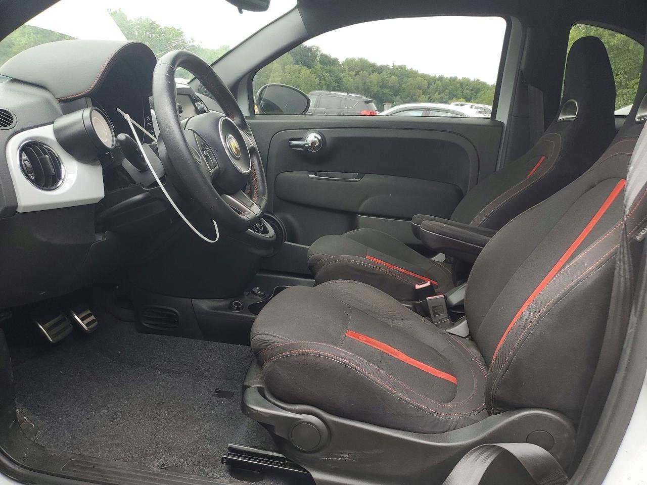 2017 Fiat 500 Abarth - Фото 7