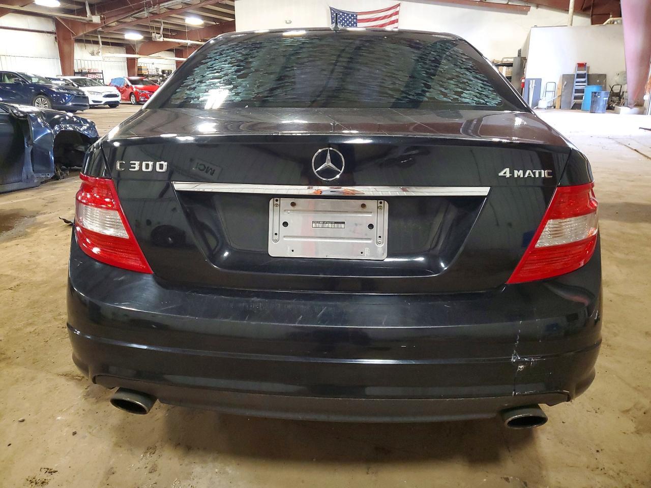 2010 Mercedes-Benz C 300 4Matic - Фото 6