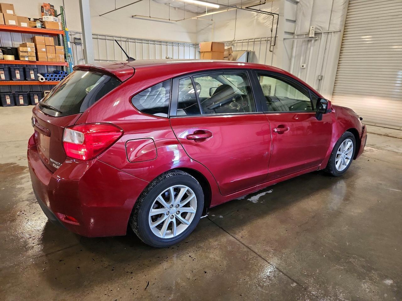2014 Subaru Impreza Premium - Фото 3
