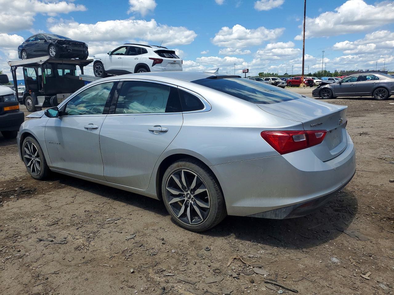 2017 Chevrolet Malibu Lt - Фото 2