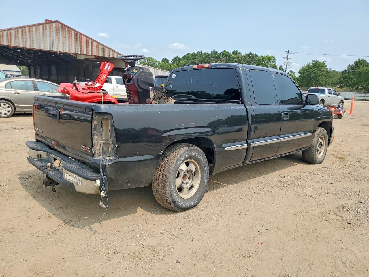 2001 GMC New Sierra C1500 - Фото 3